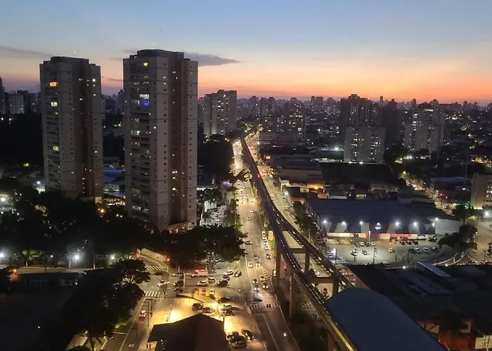 Apto Ao Lado Do Metro De Sp